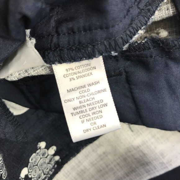 LOFT Womens Chino Shorts Turtle Blue White Print Mid Rise Stretch Pockets Size 6 - Picture 9 of 11